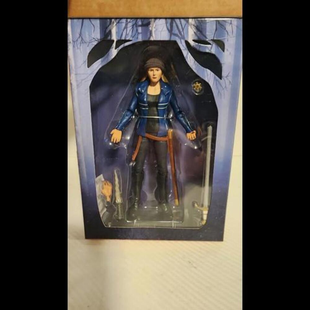 Once Upon A Time 6 Inch Action Figure SDCC 2017 - Emma Swan Exclusive